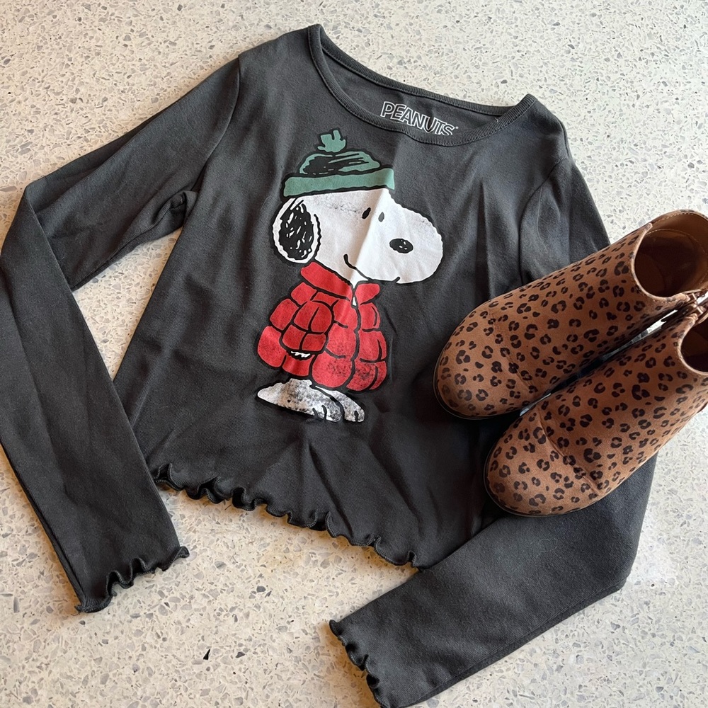 Peanuts Kids Snoopy Gray Long Sleeve Shirt + Cat & Jack Leopard Boots